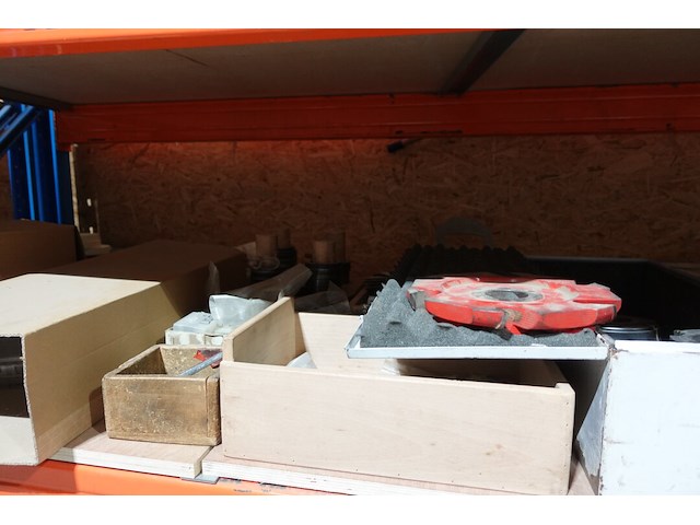 Inhoud rek - afbeelding 7 van  17