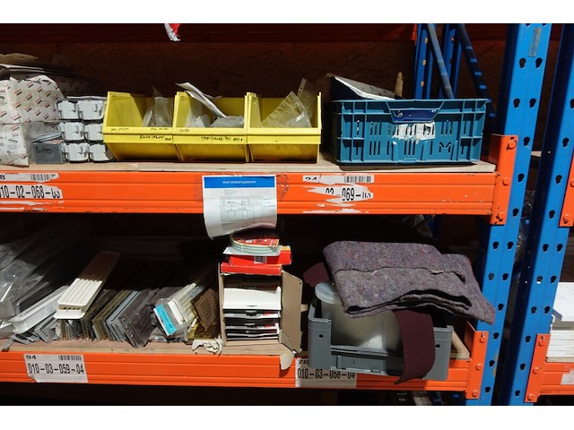 Inhoud rek - afbeelding 2 van  14