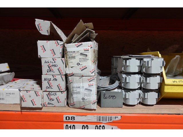 Inhoud rek - afbeelding 4 van  14