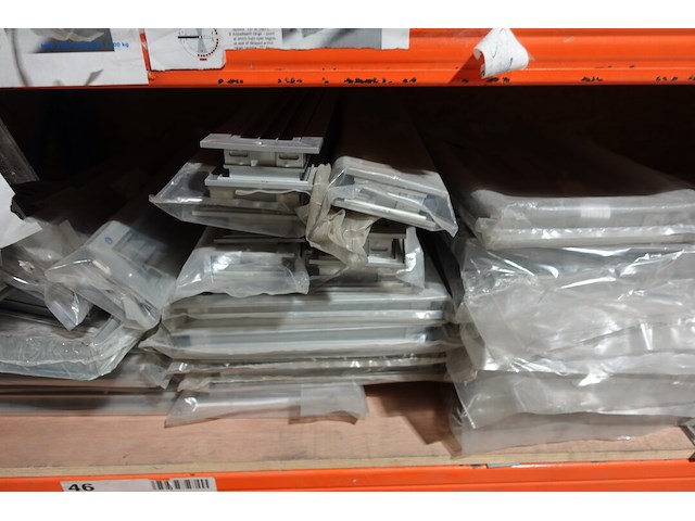 Inhoud rek - afbeelding 7 van  14