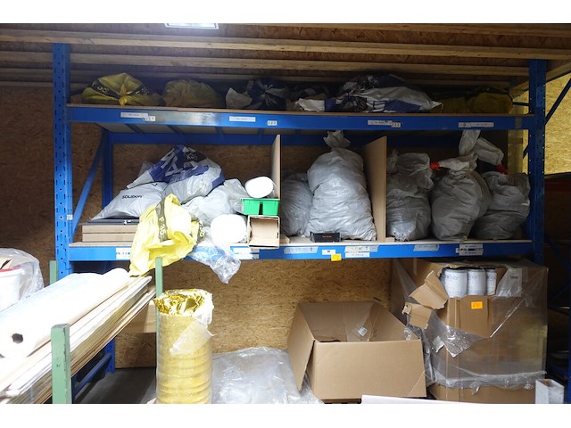 Inhoud rek - afbeelding 1 van  5