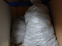 Inhoud rek - afbeelding 4 van  5