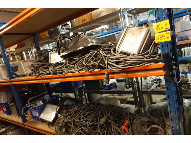 Inhoud rek - afbeelding 1 van  2