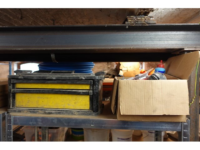 Inhoud rek - afbeelding 8 van  22