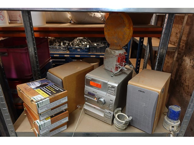 Inhoud rek - afbeelding 13 van  22