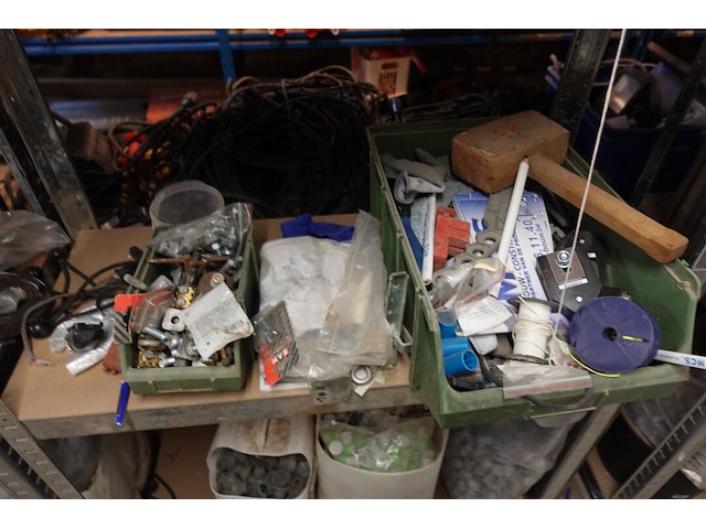 Inhoud rek - afbeelding 20 van  22