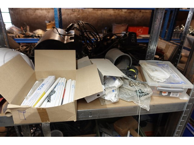 Inhoud rek - afbeelding 21 van  22