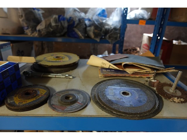 Inhoud rek - afbeelding 21 van  30