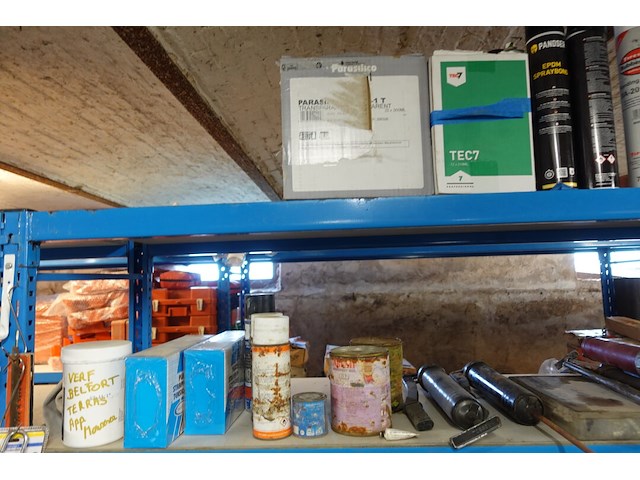 Inhoud rek - afbeelding 4 van  40