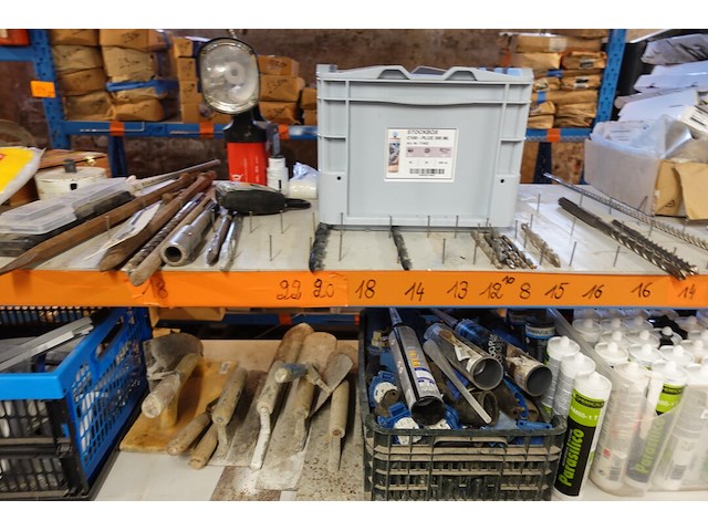 Inhoud rek - afbeelding 6 van  40