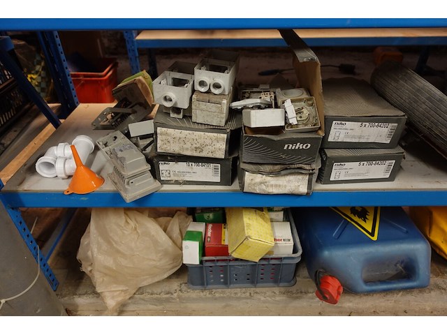 Inhoud rek - afbeelding 16 van  40