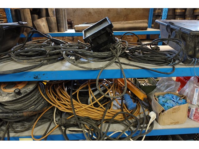 Inhoud rek - afbeelding 23 van  40