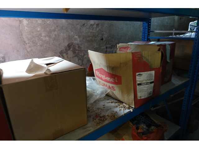 Inhoud rek - afbeelding 4 van  17