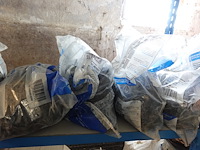 Inhoud rek - afbeelding 14 van  17