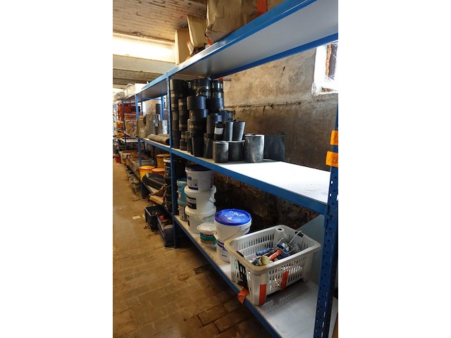 Inhoud rek - afbeelding 1 van  22