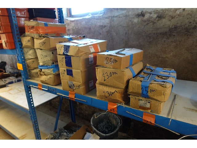 Inhoud rek - afbeelding 13 van  22