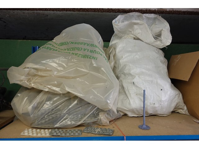 Inhoud rek - afbeelding 5 van  9