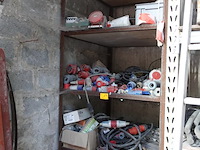 Inhoud rek - afbeelding 1 van  3