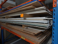 Inhoud rek - afbeelding 2 van  3