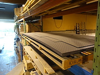 Inhoud rek - afbeelding 3 van  7