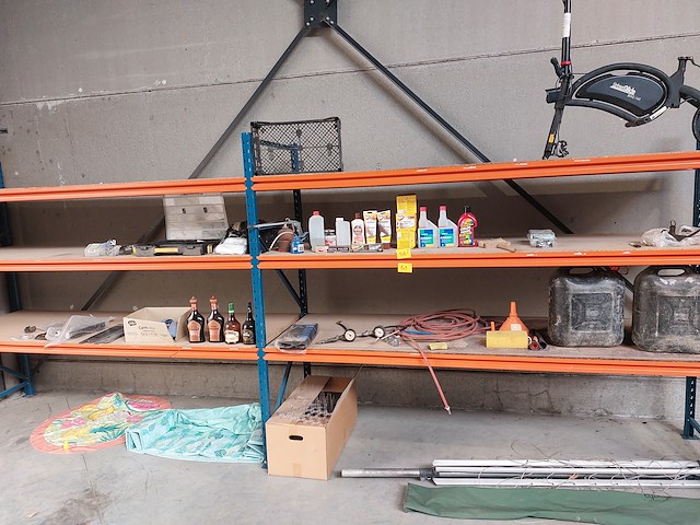 Inhoud rek - afbeelding 2 van  2