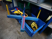 Inhoud rek - afbeelding 2 van  26