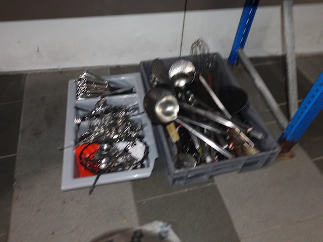 Inhoud rek - afbeelding 3 van  15