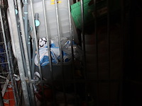 Inhoud rolcontainer - afbeelding 7 van  11