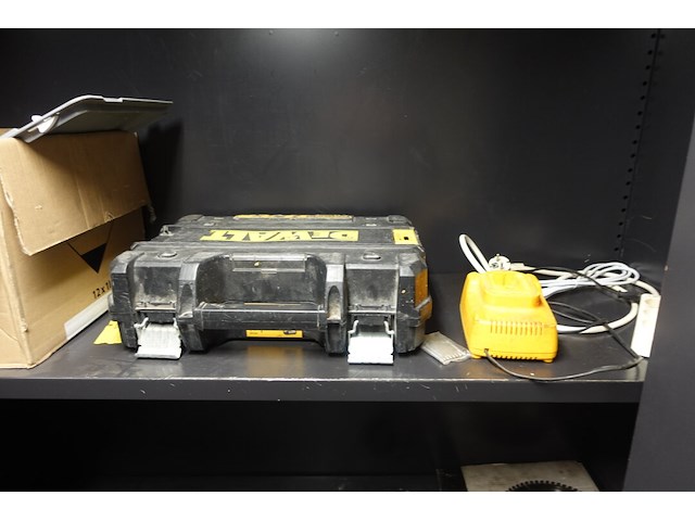 Inhoud ruimte magazijn - afbeelding 10 van  30