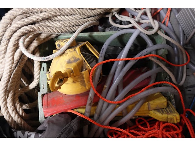 Inhoud ruimte magazijn - afbeelding 20 van  30