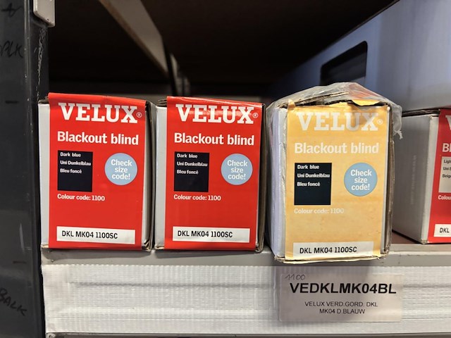 Inhoud schab velux blinds - afbeelding 1 van  3