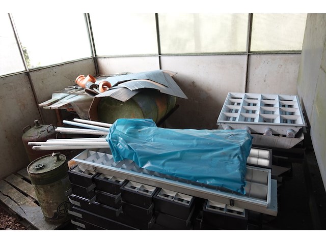 Inhoud spuitcabine - afbeelding 10 van  24