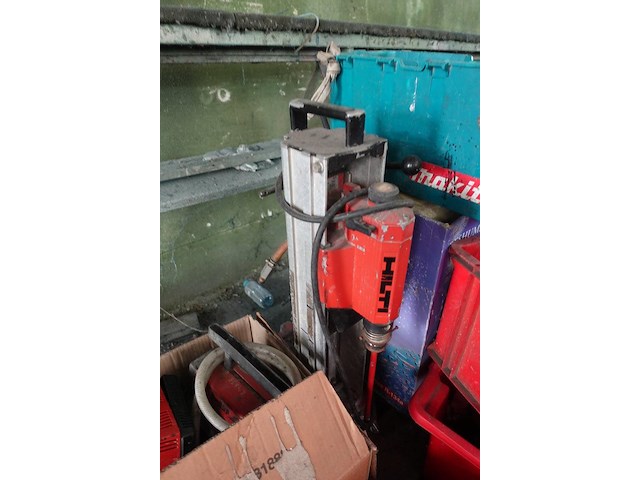 Inhoud spuitcabine - afbeelding 16 van  24