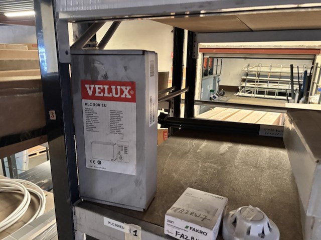 Inhoud stelling o.a. velux elc blinds - afbeelding 2 van  11