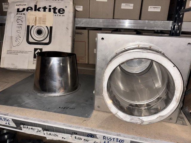 Inhoud stelling rook / dakdoorvoeren / beugels - afbeelding 8 van  10