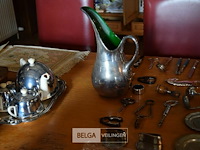 Inhoud tafel div spullen - afbeelding 4 van  6