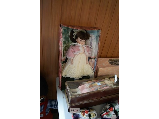 Inhoud tafel div - afbeelding 3 van  8