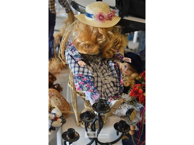 Inhoud tafel div - afbeelding 2 van  5