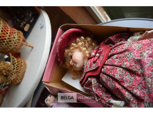 Inhoud tafel div - afbeelding 5 van  5