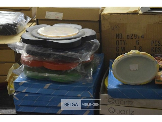 Inhoud tafel klokken - afbeelding 4 van  6