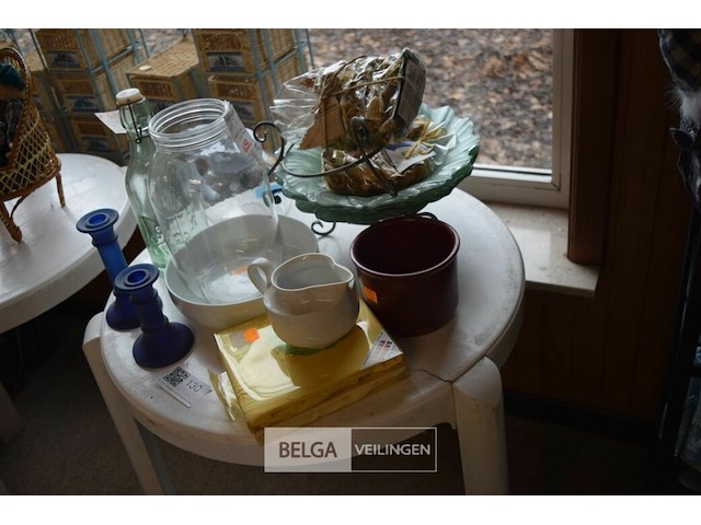 Inhoud tafel partij div spulen - afbeelding 1 van  5