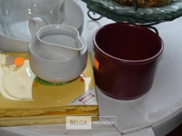 Inhoud tafel partij div spulen - afbeelding 2 van  5