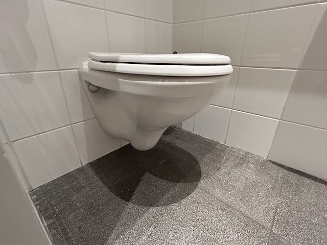 Inhoud toilet dames - afbeelding 2 van  7