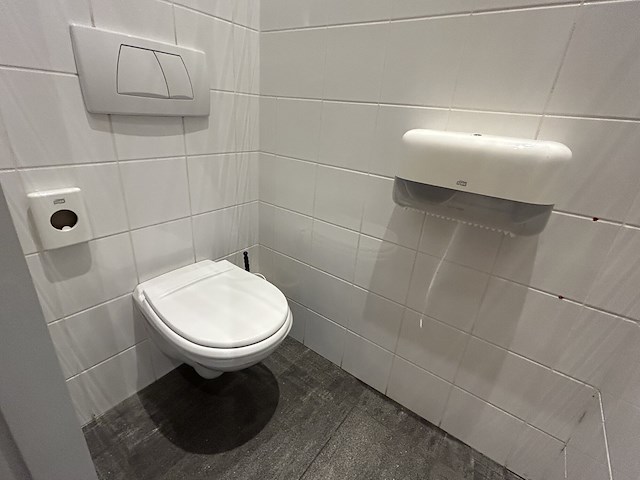 Inhoud toilet dames - afbeelding 3 van  7