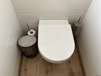 Inhoud toilet - afbeelding 3 van  8