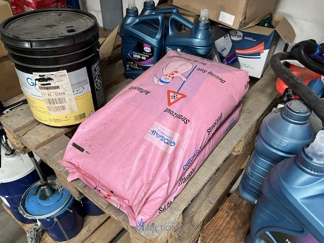 Inhoud van 13 palletten met diverse werkplaatsvoorraad - afbeelding 6 van  34