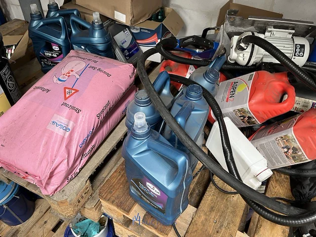 Inhoud van 13 palletten met diverse werkplaatsvoorraad - afbeelding 8 van  34