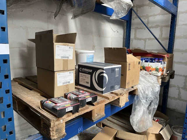 Inhoud van 13 palletten met diverse werkplaatsvoorraad - afbeelding 12 van  34