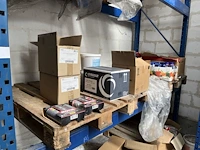 Inhoud van 13 palletten met diverse werkplaatsvoorraad - afbeelding 12 van  34