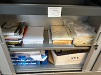 Inhoud van 2 kasten - afbeelding 2 van  5